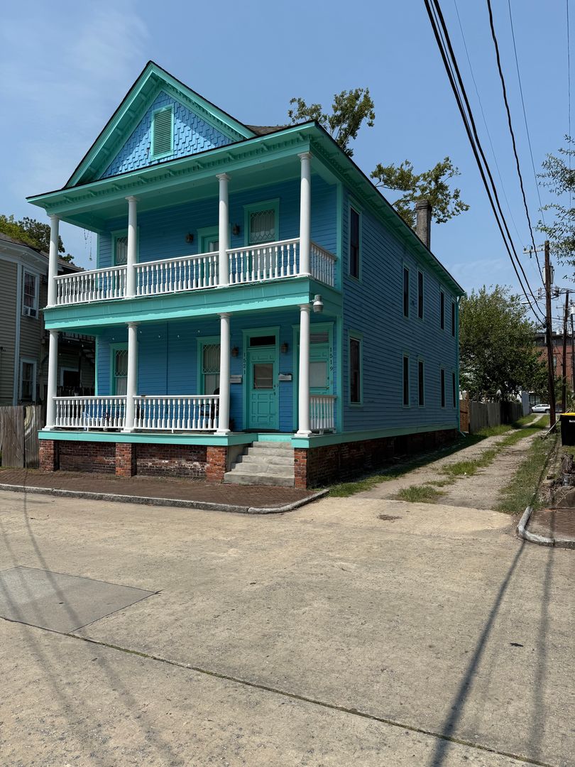 Savannah Apartment: 1519-1521 Jefferson St