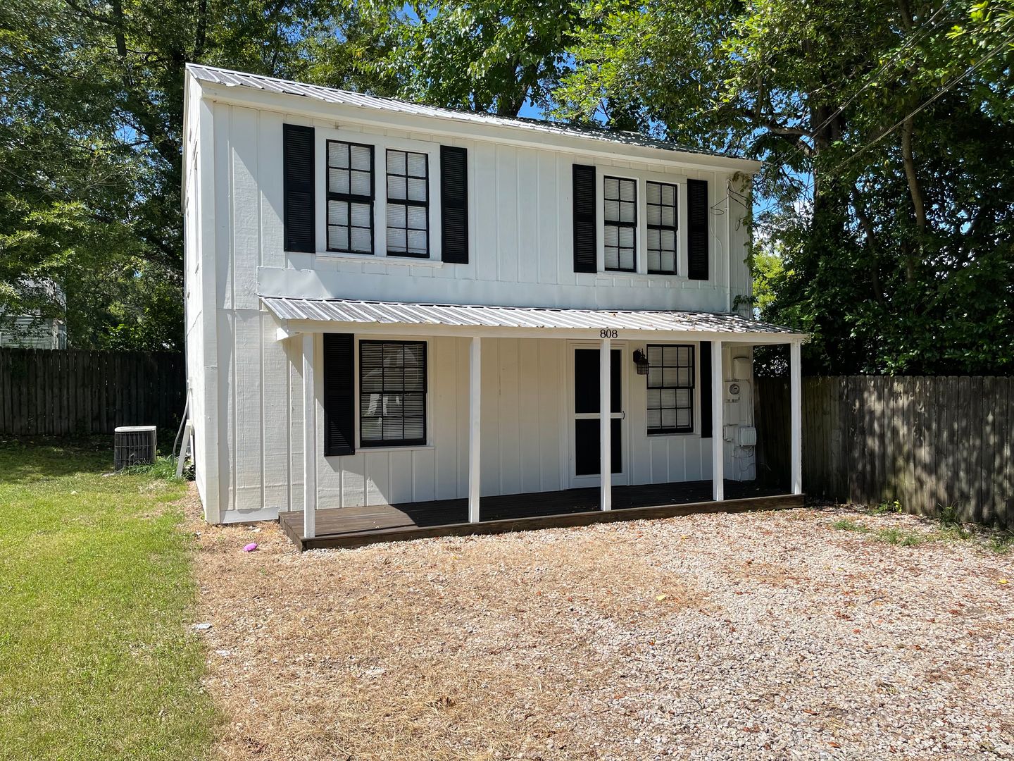 Opelika House: 808 B Torbert Boulevard