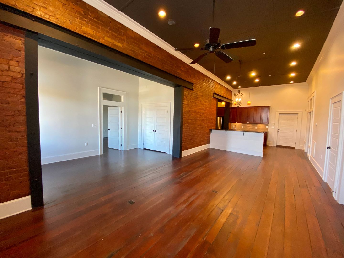 Opelika House: 829 South Railroad Avenue