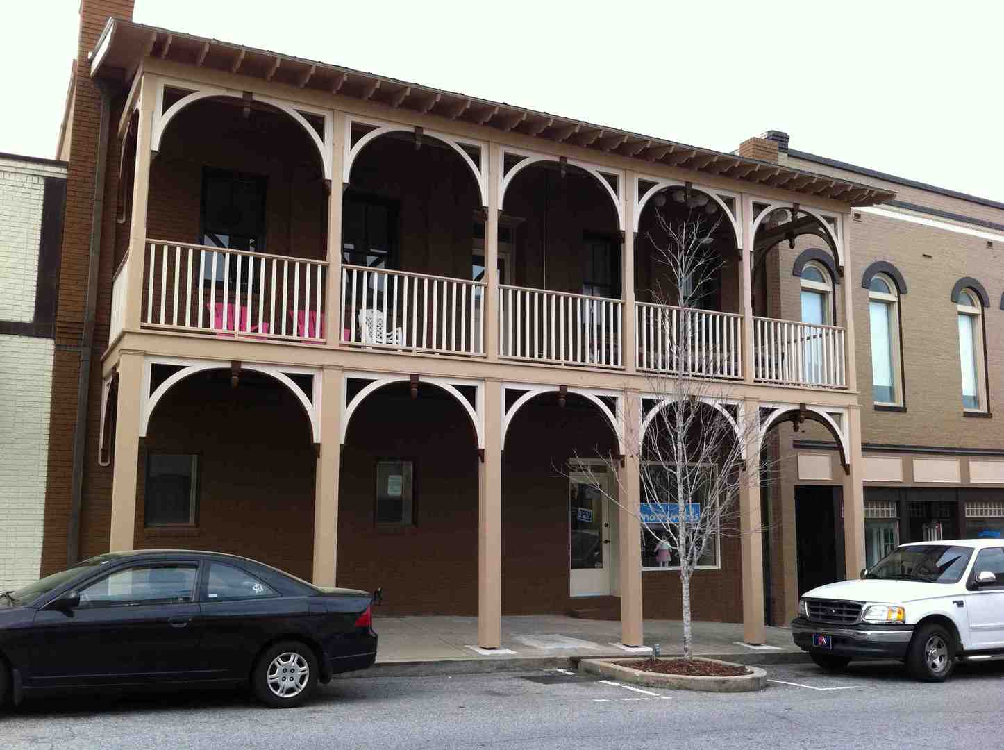 Opelika Apartment: 115 South 8th Street