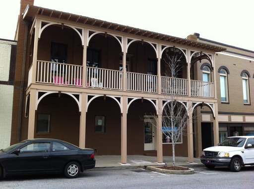 Prime Retail Space on 8th Street – photo 1