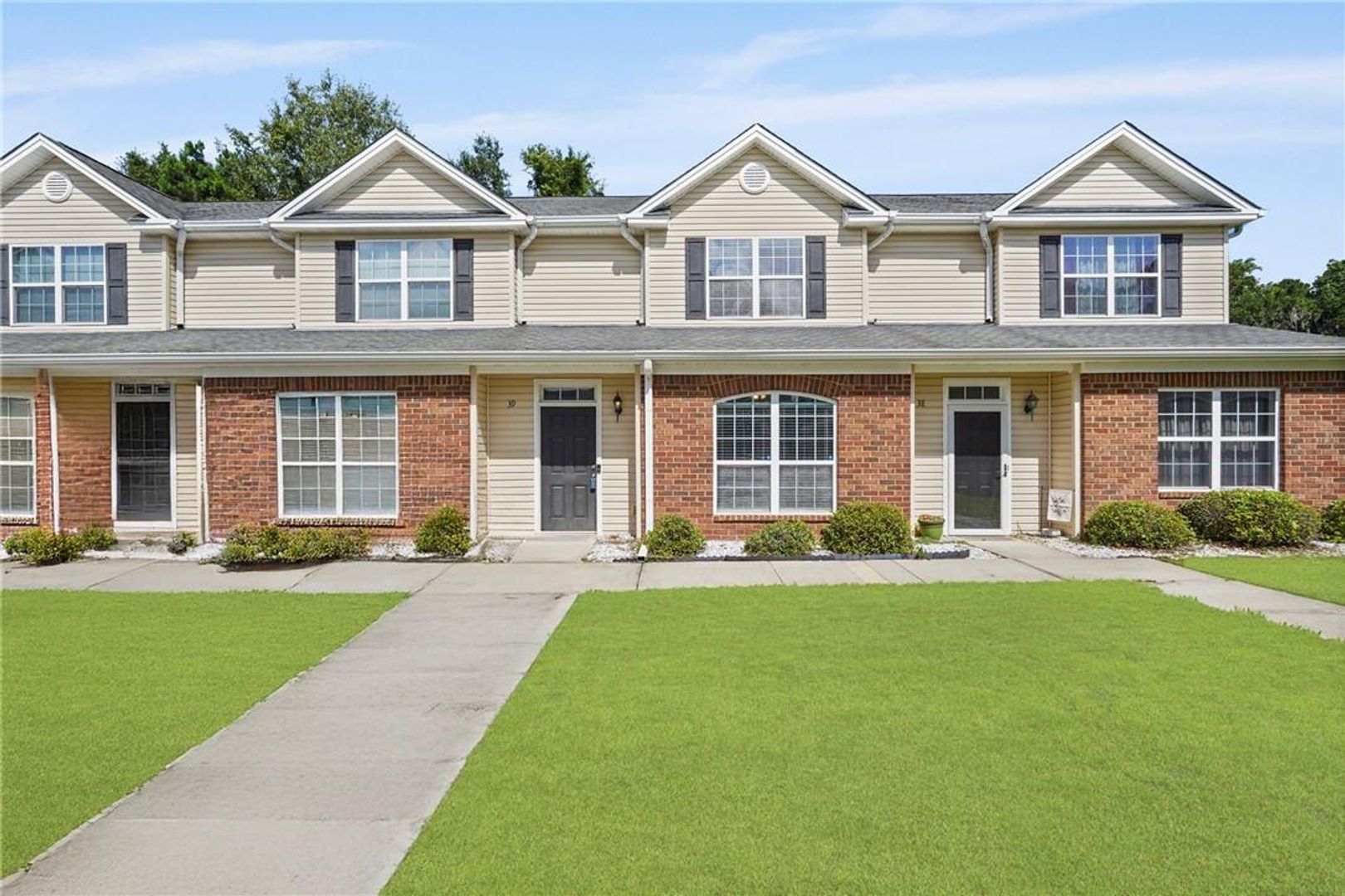 Savannah House: 400 Tibet Ave Apt 39