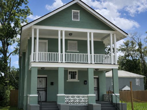 Spacious 2nd Floor Unit in the heart of Savannah’s Eastside – photo 1