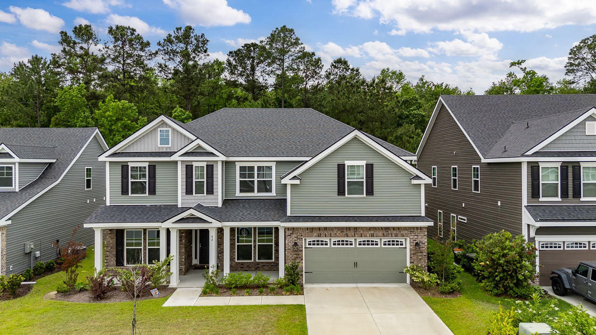 Savannah House: 42 Brookhaven Drive