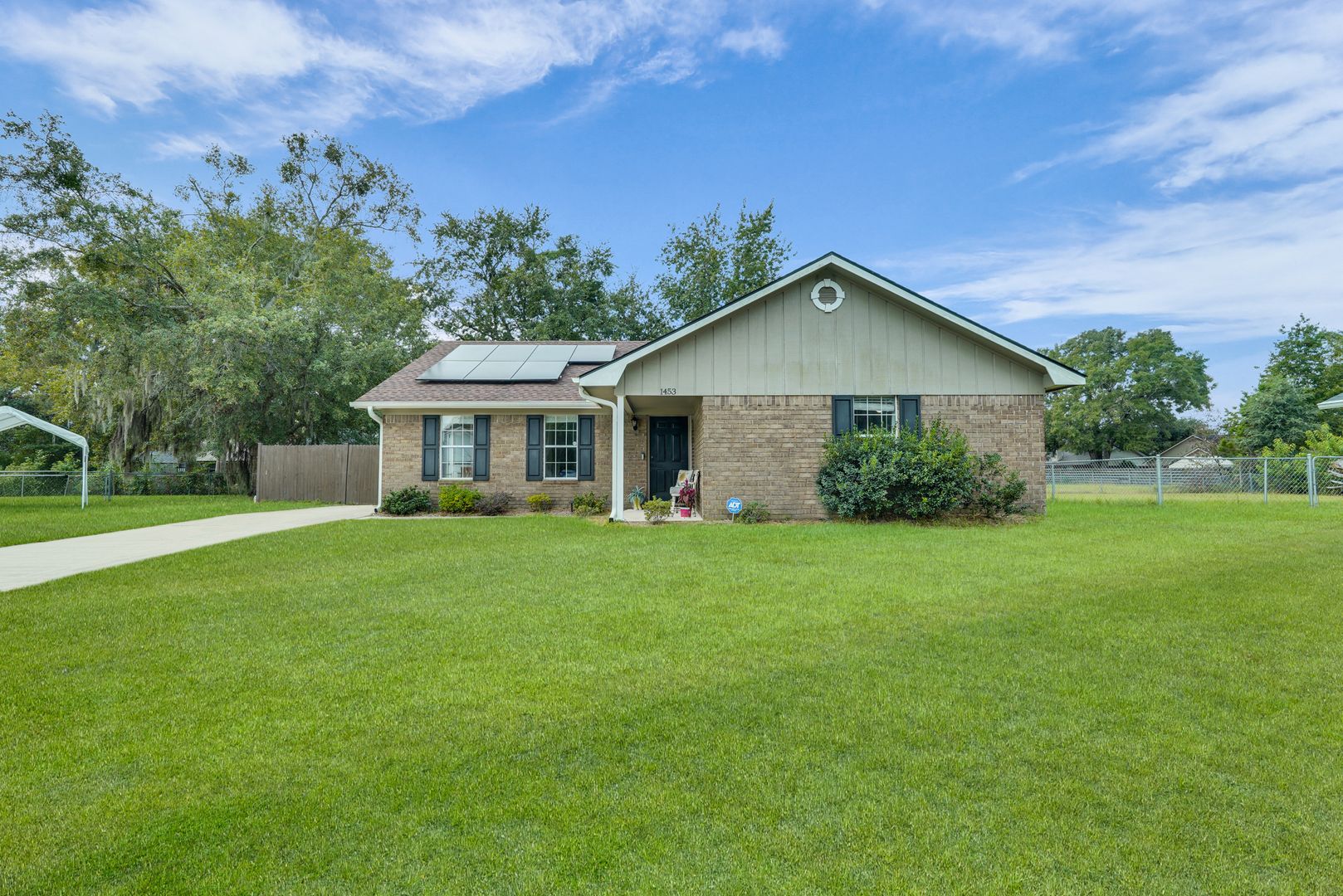 Hinesville House: 1453 Sheridan Point