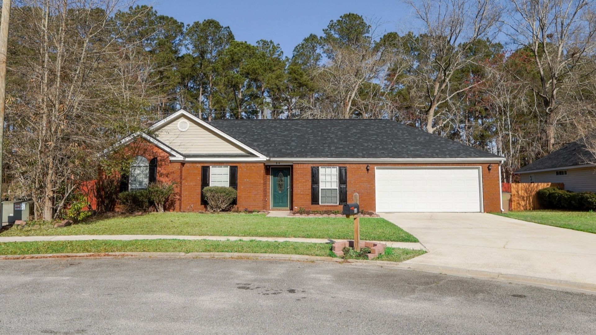 Richmond Hill House: 84 Ryan Drive