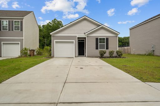 Spacious 4-Bedroom Home Near Fort Stewart with Open Floor Plan & Large Backyard – photo 1