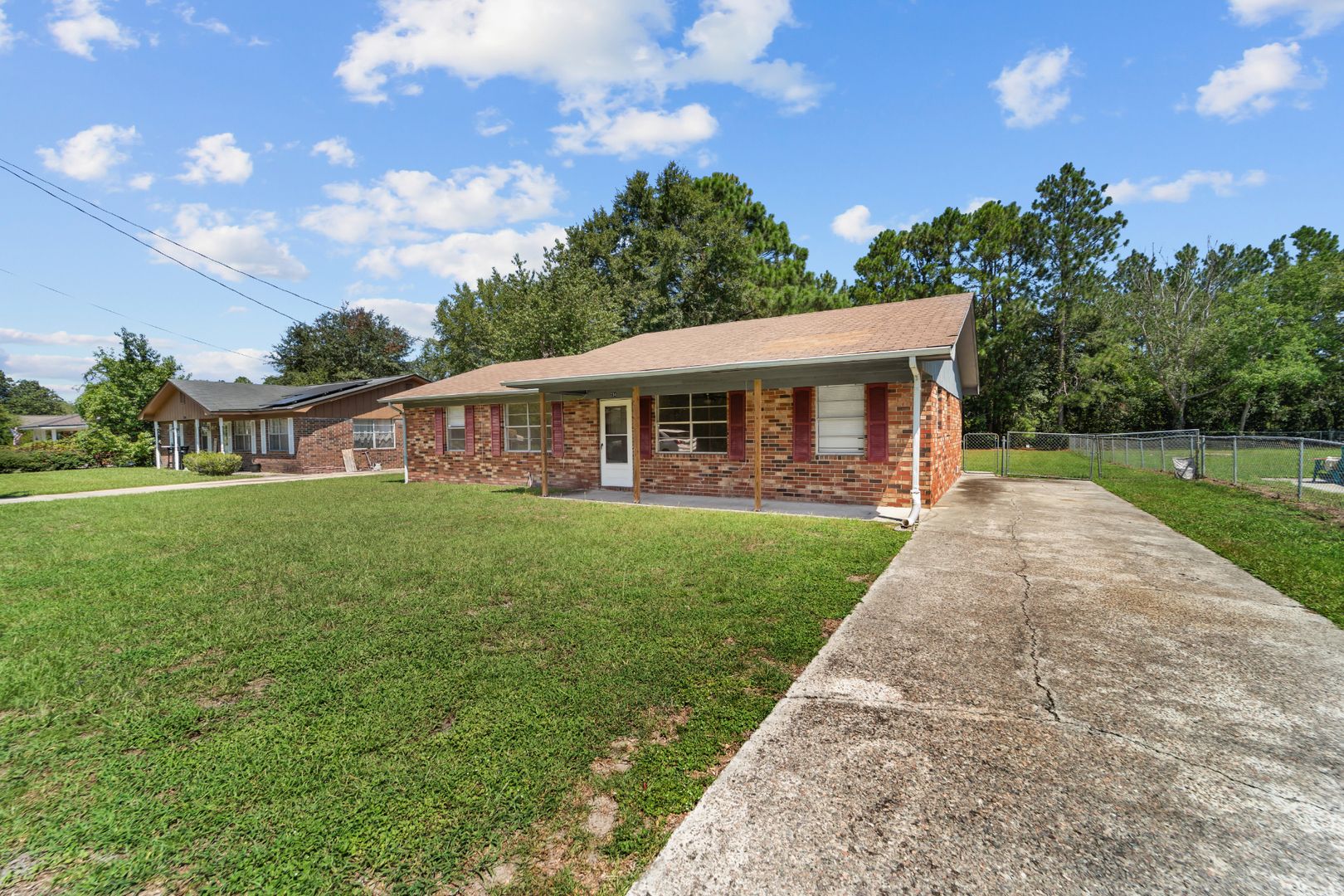Deerwood Drive 3 of 12