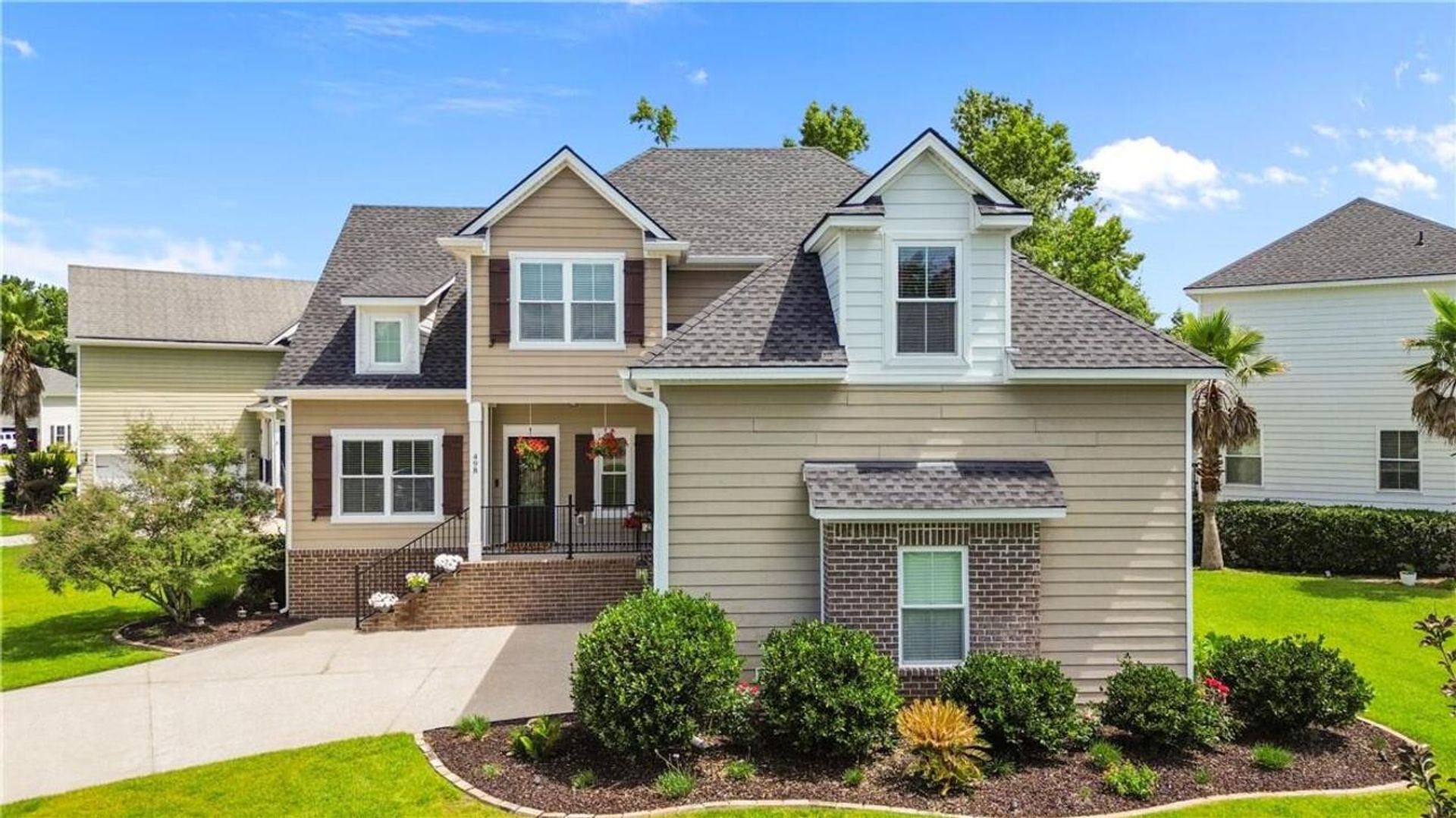 Richmond Hill House: 498 Waverly Lane