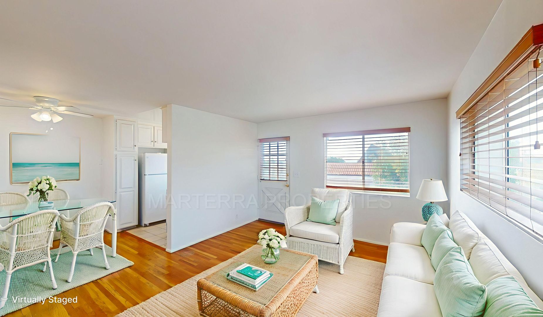 Laguna Beach Apartment: 464 Park Ave