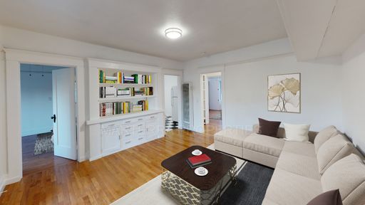 Retro Style Two Bedroom, Centrally Located – photo 1