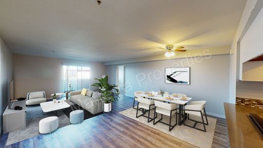 3rd Floor, 2 Bed/2 Bath Unit with private balcony – photo 1