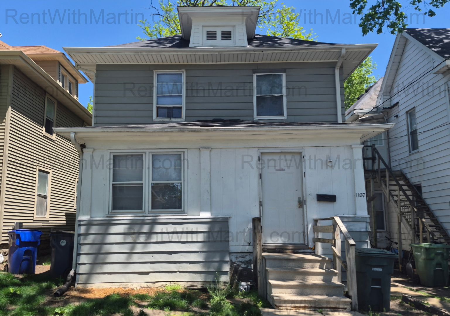 Waterloo House: 1107 Mulberry St