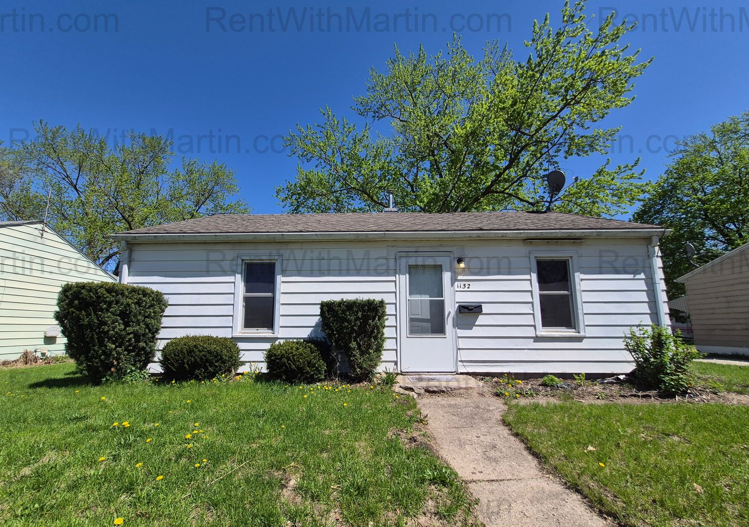 Waterloo House: 1132 Ackermant St