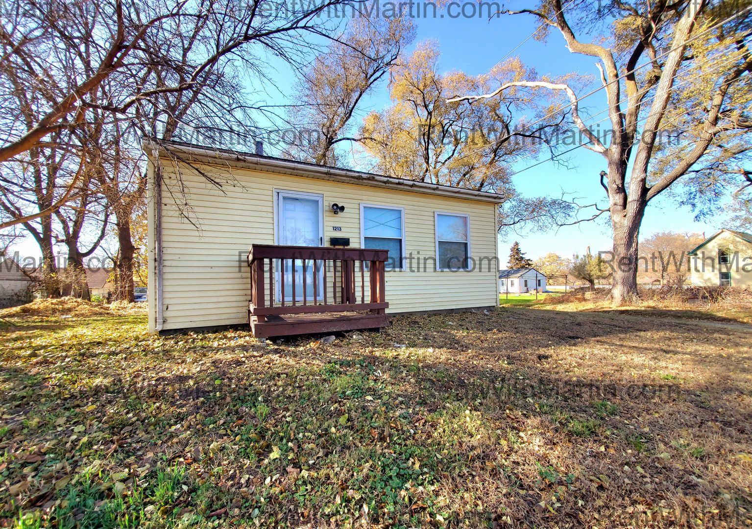 Waterloo House: 1213 Manson St