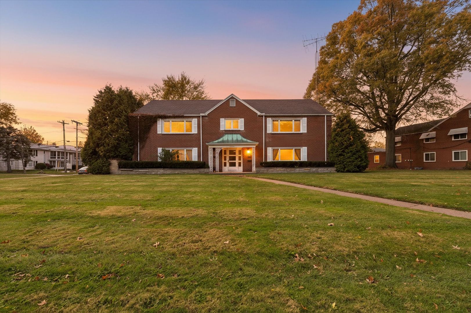 Ottawa Hills Apartment: 2127 Collinway