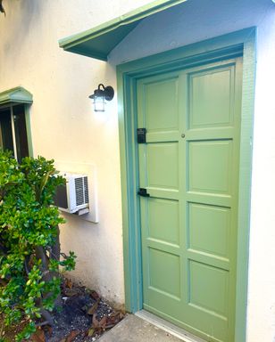 Charming Bungalow Studio In Venice Just Off Rose