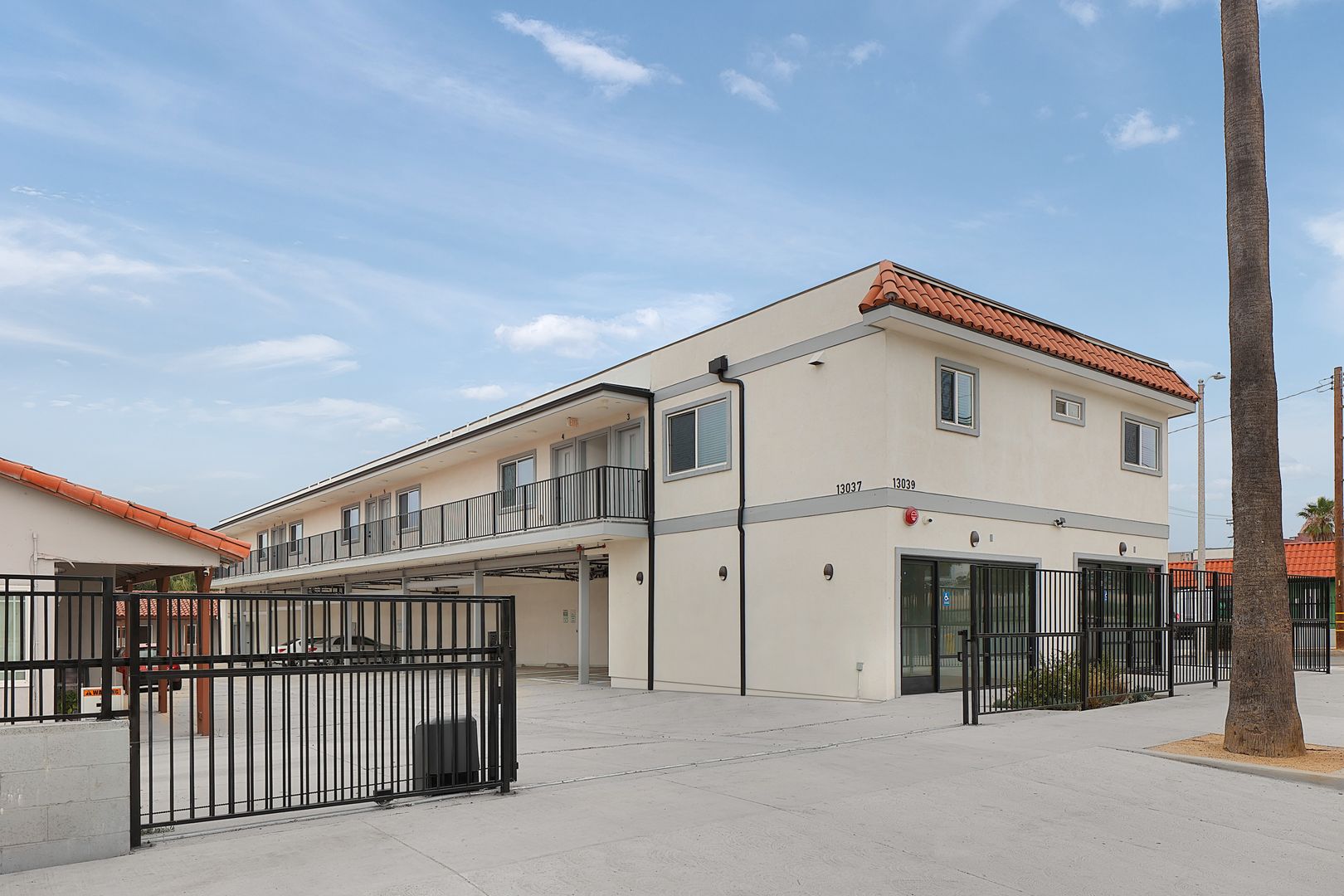 Sylmar Apartment: 13035 San Fernando