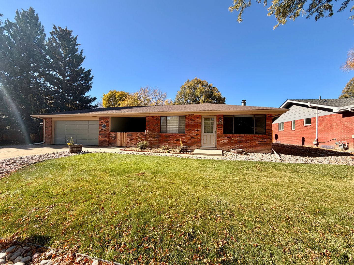 Longmont House: 2419 Jewel St