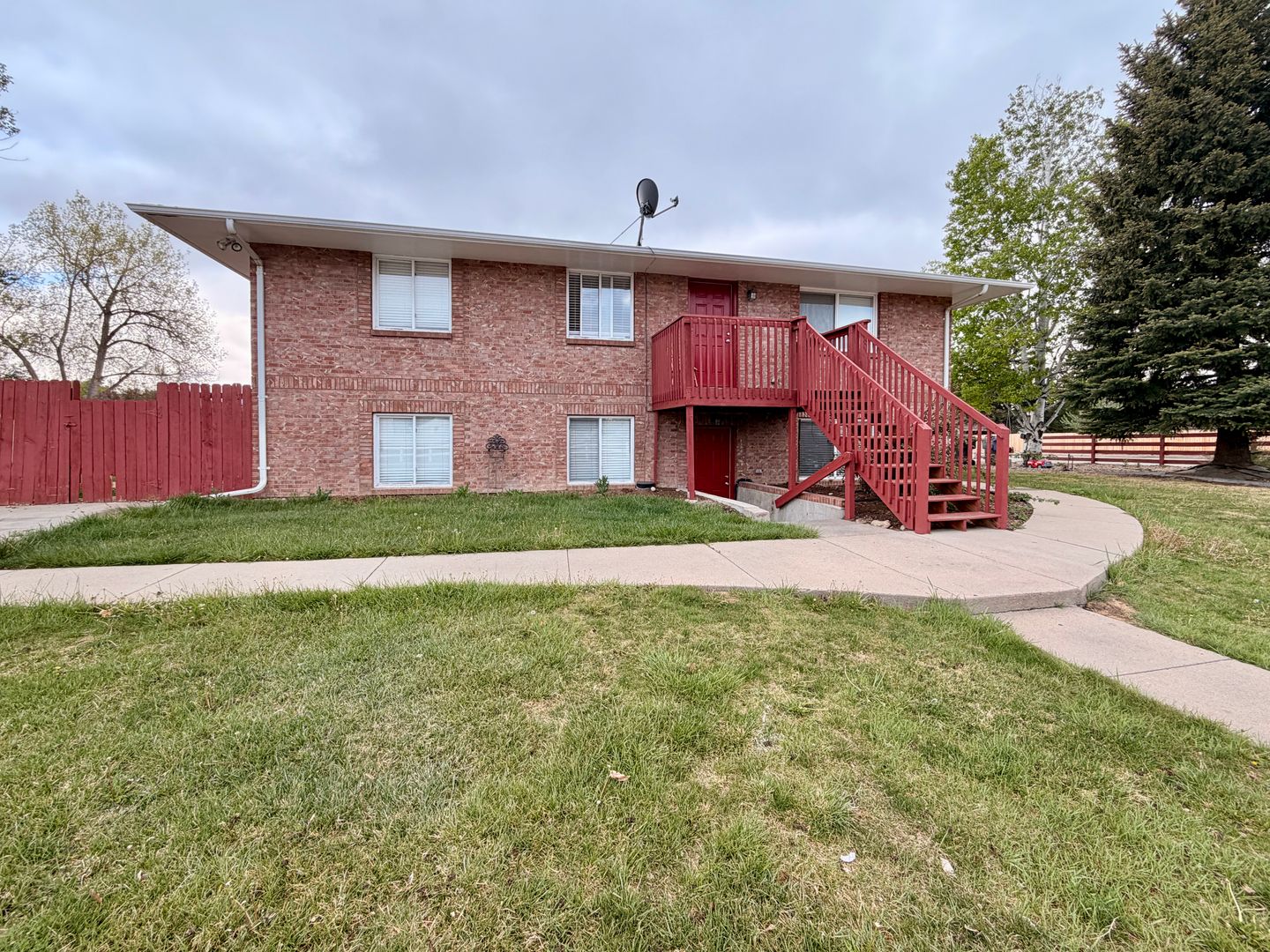 Longmont Apartment: 1330 17th Ave