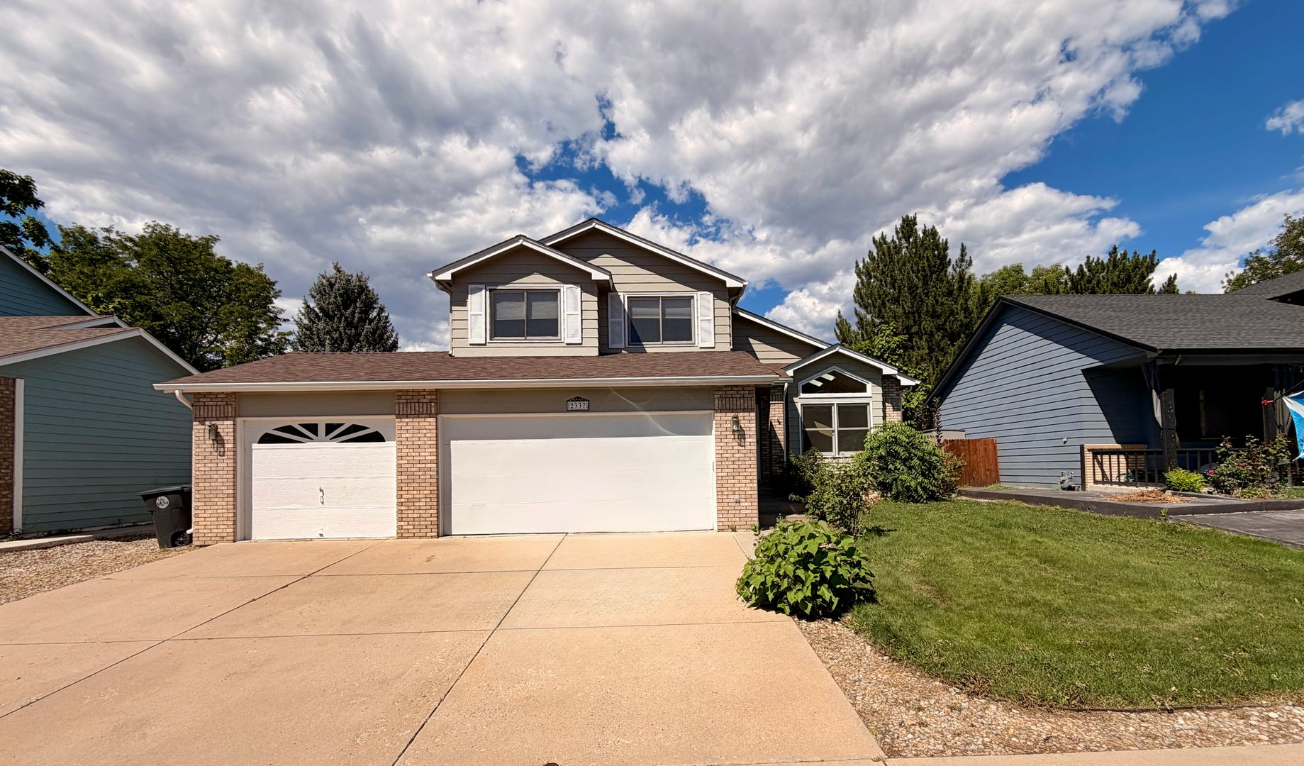 Longmont House: 2337 Sherri Mar St.