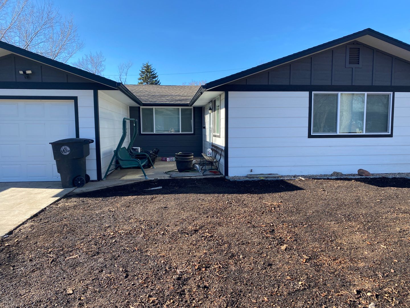 Longmont House: 141 Dawson Pl.