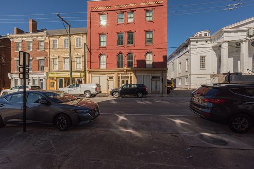 The Plaza at Bank Street #9 – photo 1