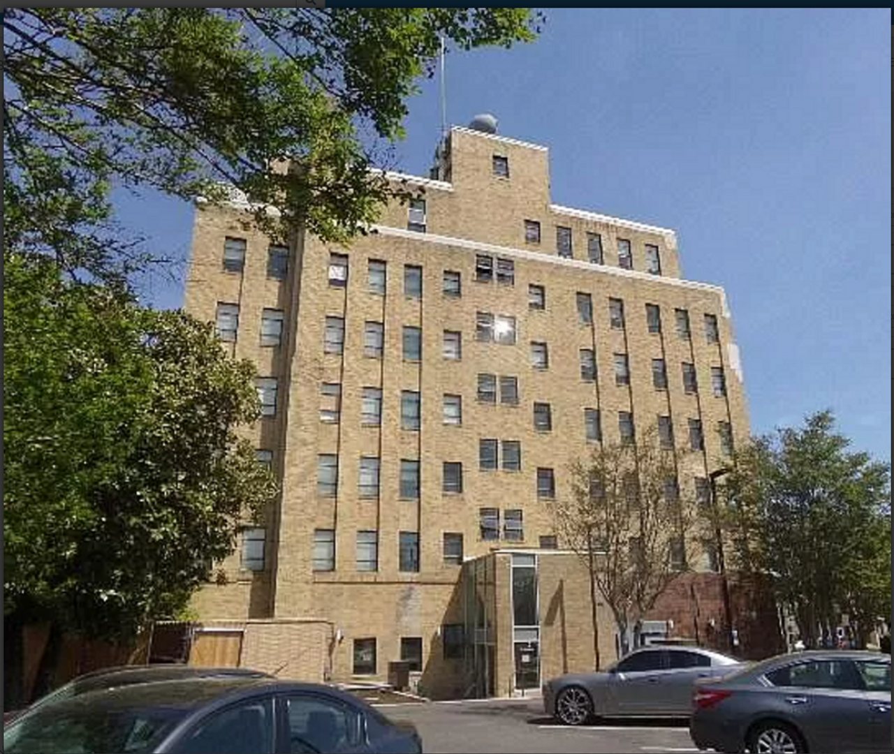 Petersburg Apartment: 30 Franklin Street