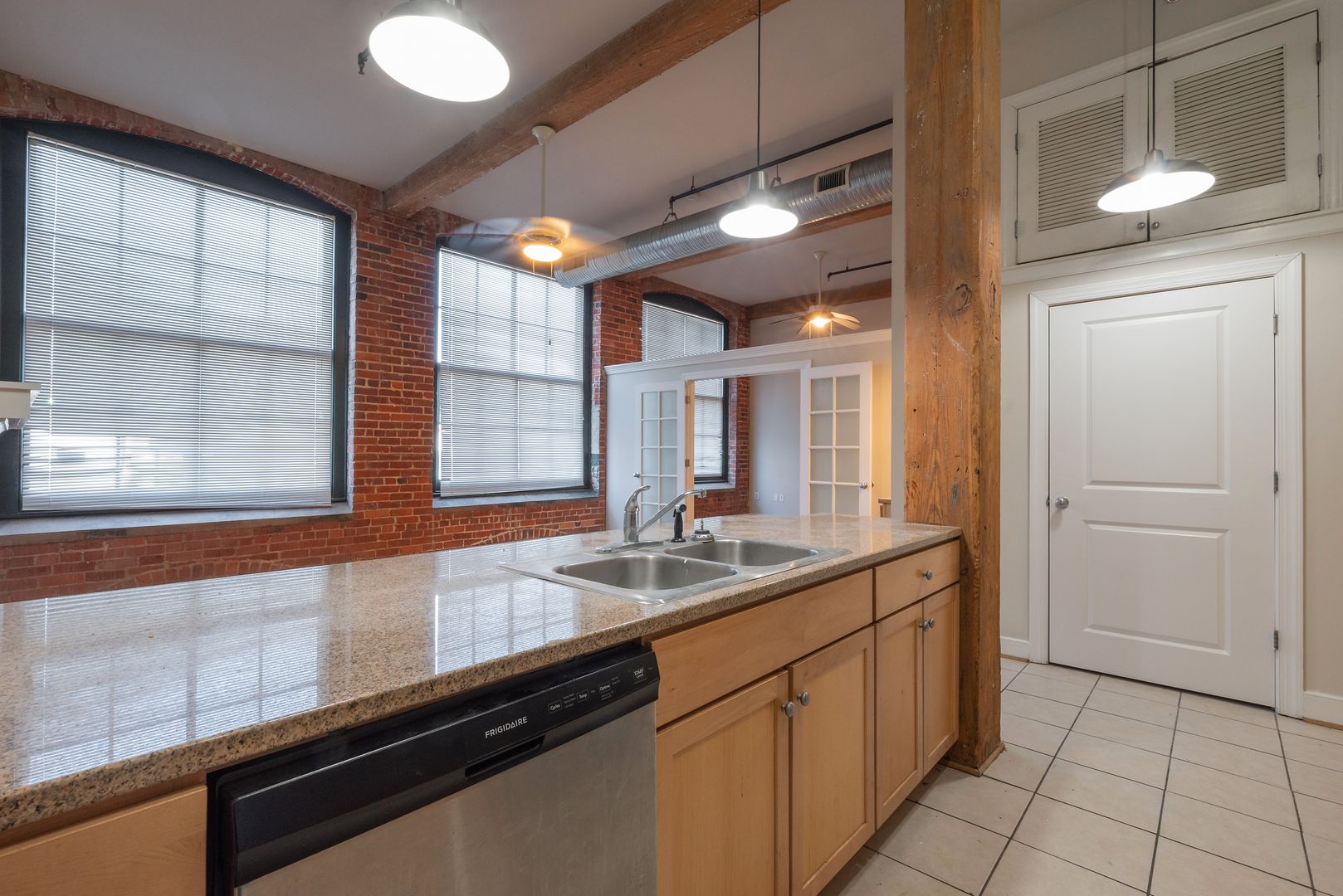 Petersburg Apartment: 801 Hinton Street