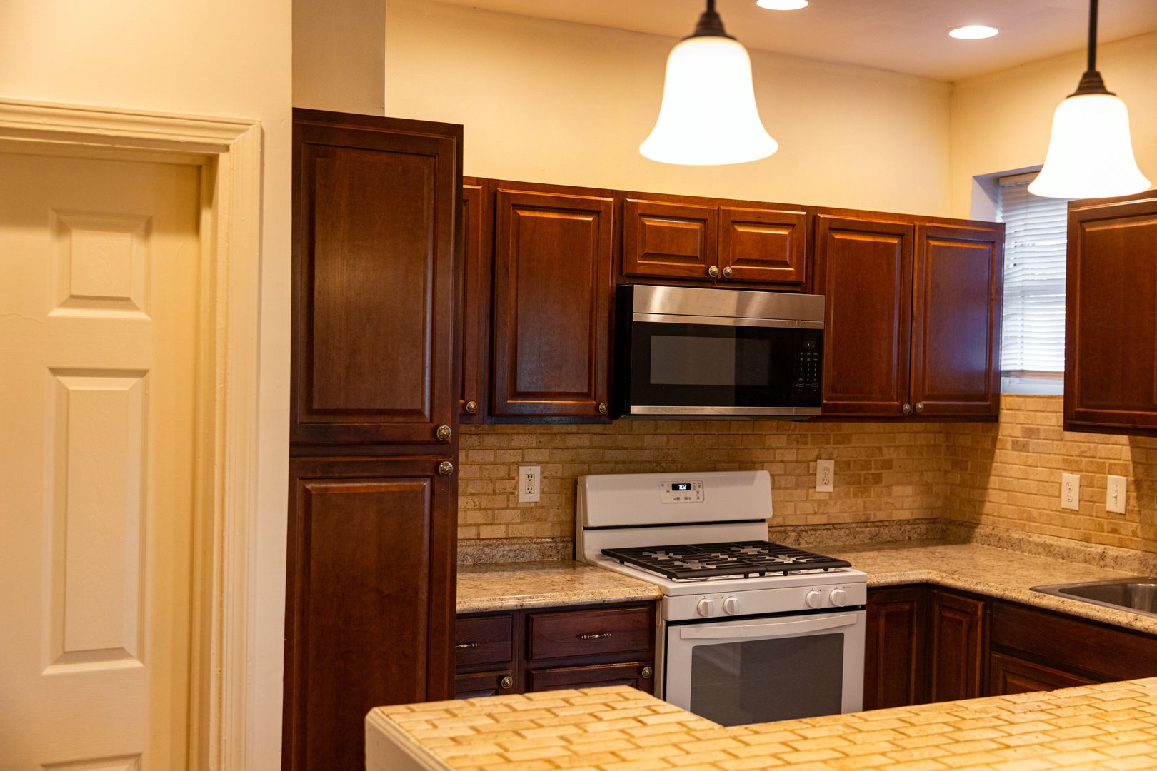 Kitchen with island