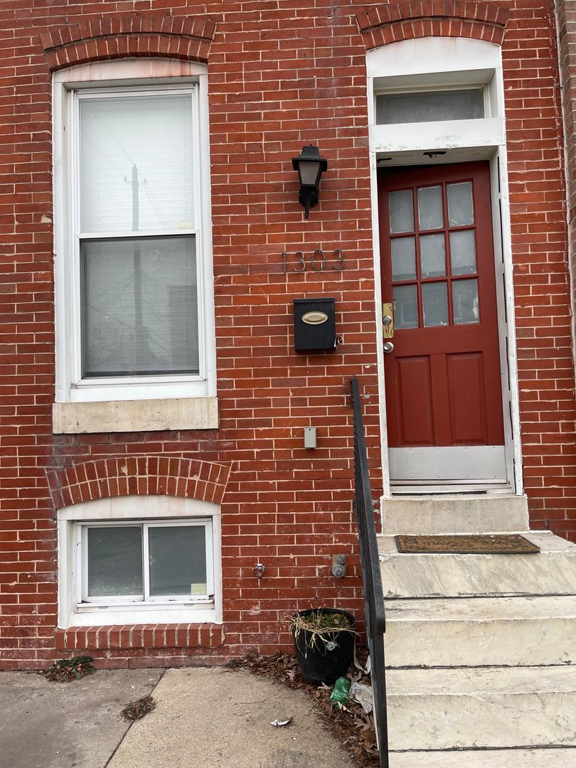 Baltimore House: 1303 West Ostend Street