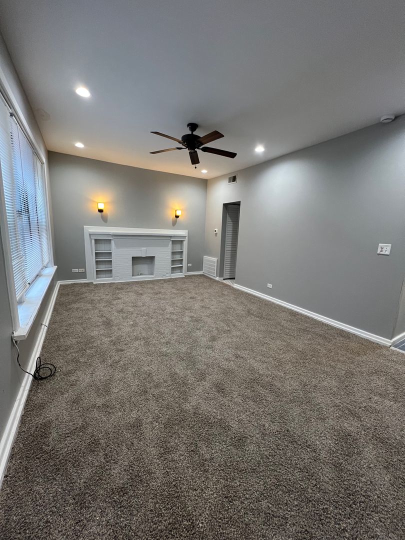 Chicago Apartment: 4716-18 S King Drive