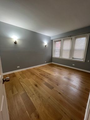 Large 2 bedroom South Shore – photo 1