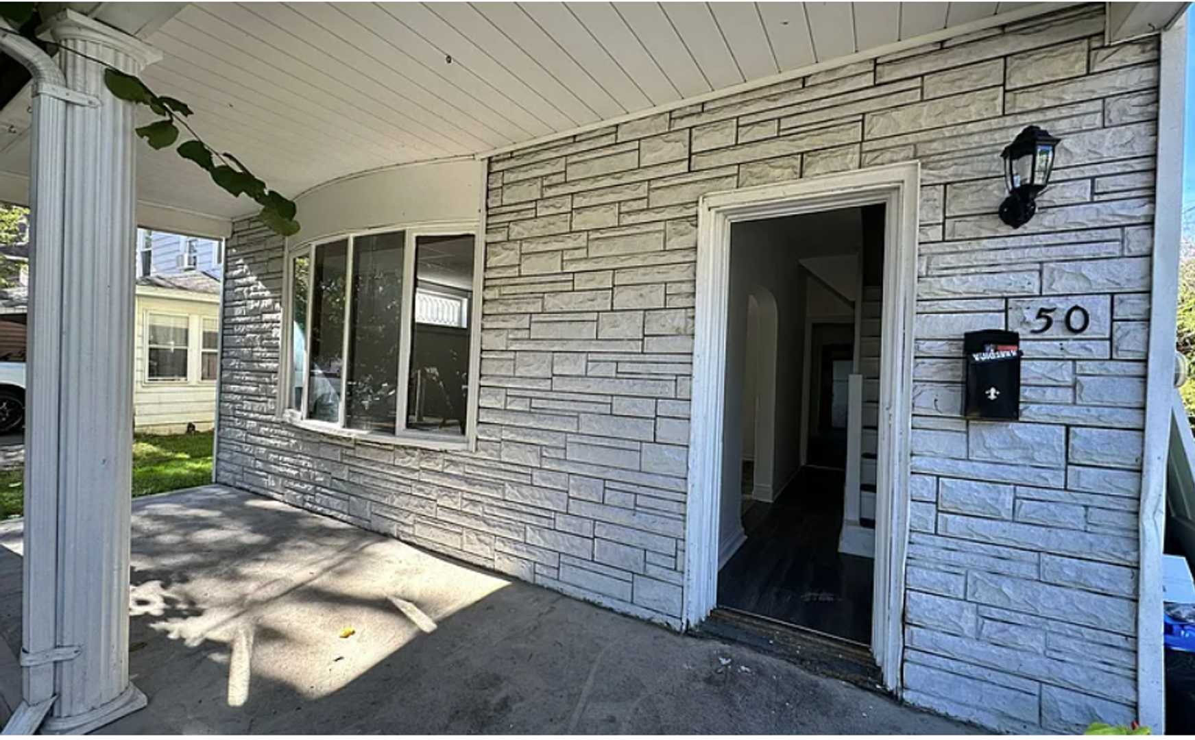 Kingston Apartment: 50 Payne Ave