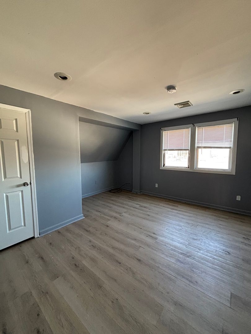 Wilkes Barrre Apartment: 126 - 128 S Welles St