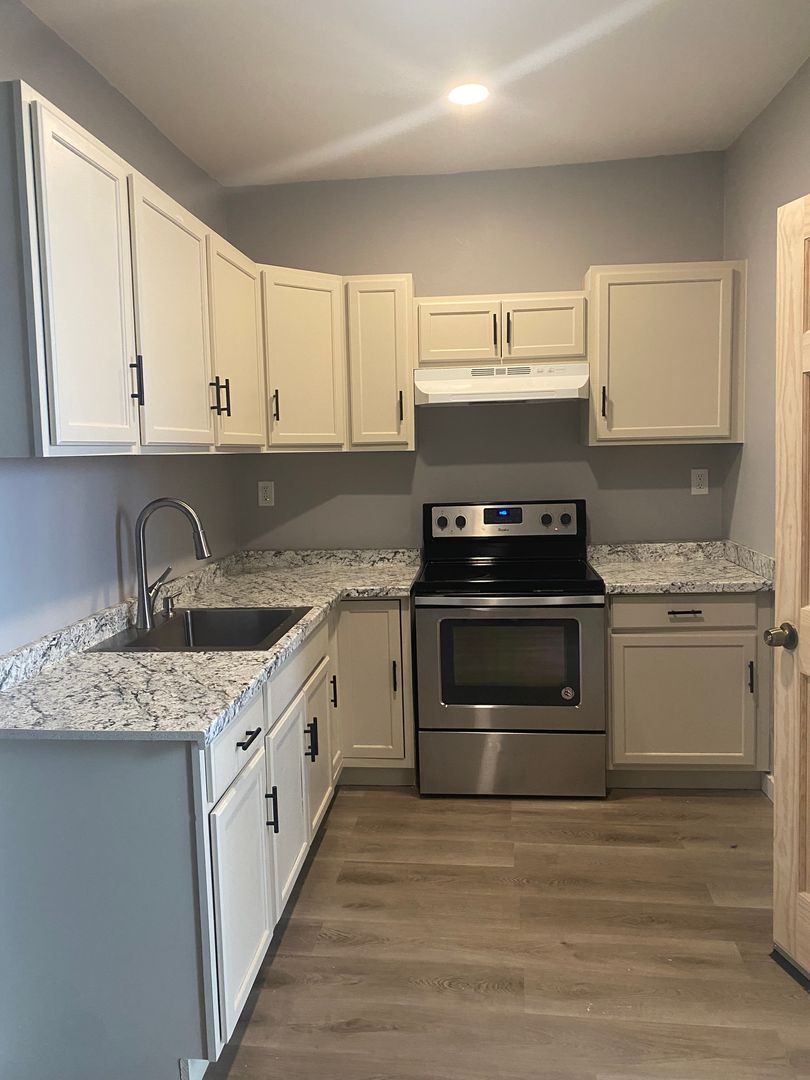 Pittston Apartment: 1380 Main St