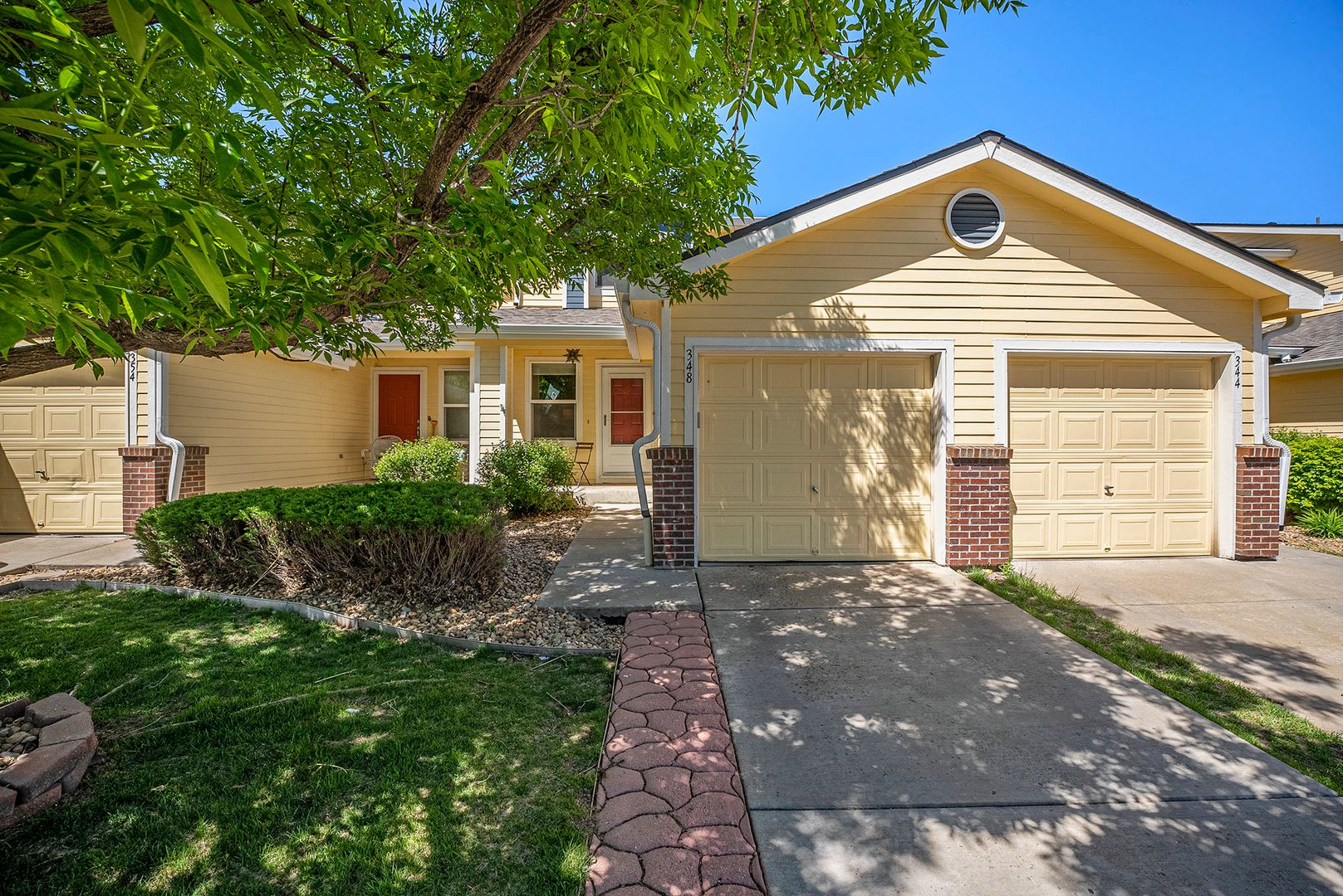 Erie Townhome: 348 Smith Cir