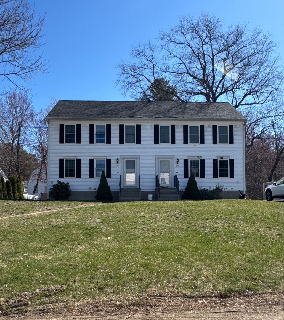 Ayer Apartment: 35AB Groton School Road