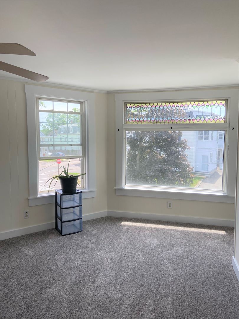 Leominster Apartment: 1 Franklin Street