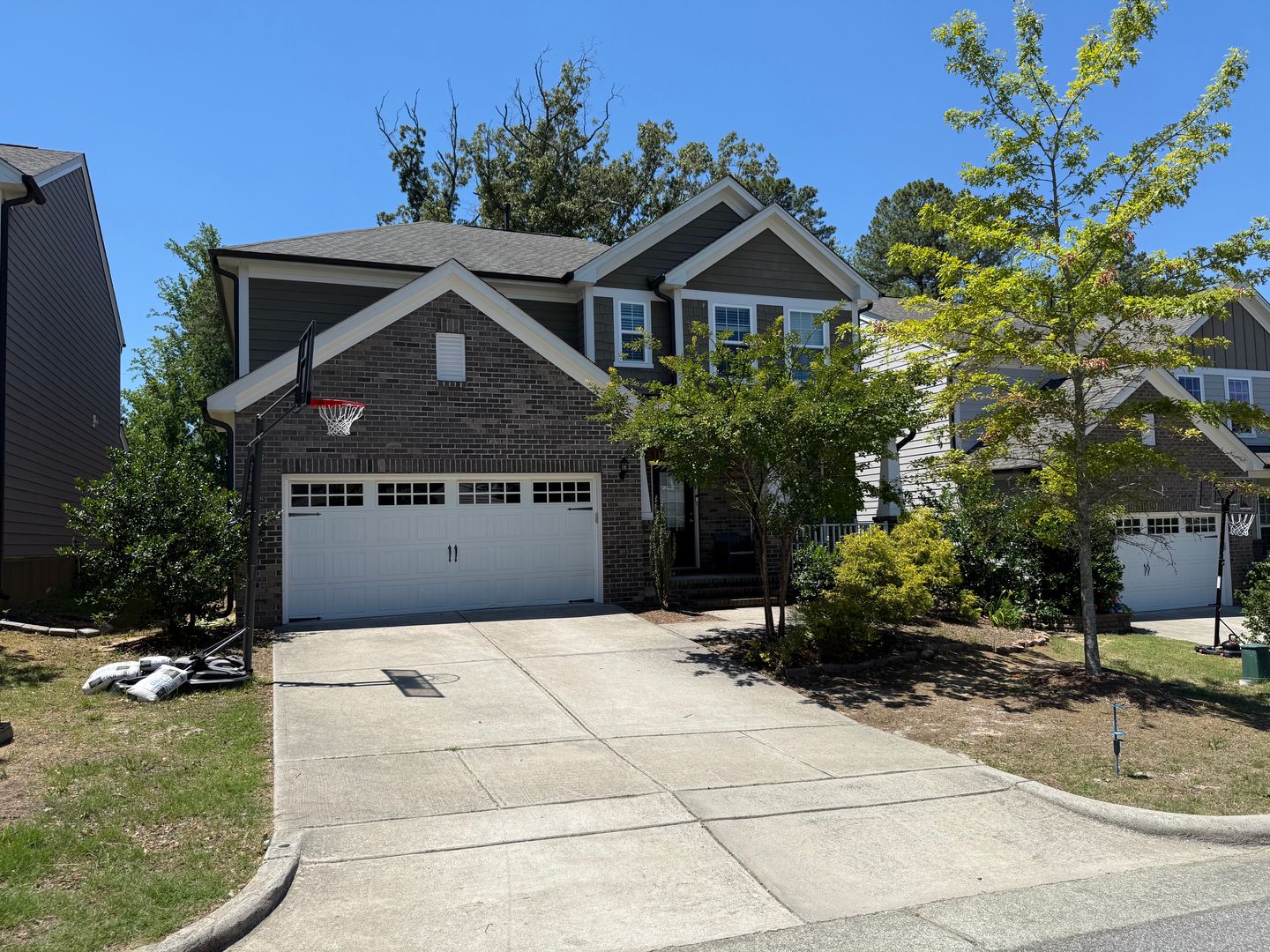 Apex House: 2109 Turling Way
