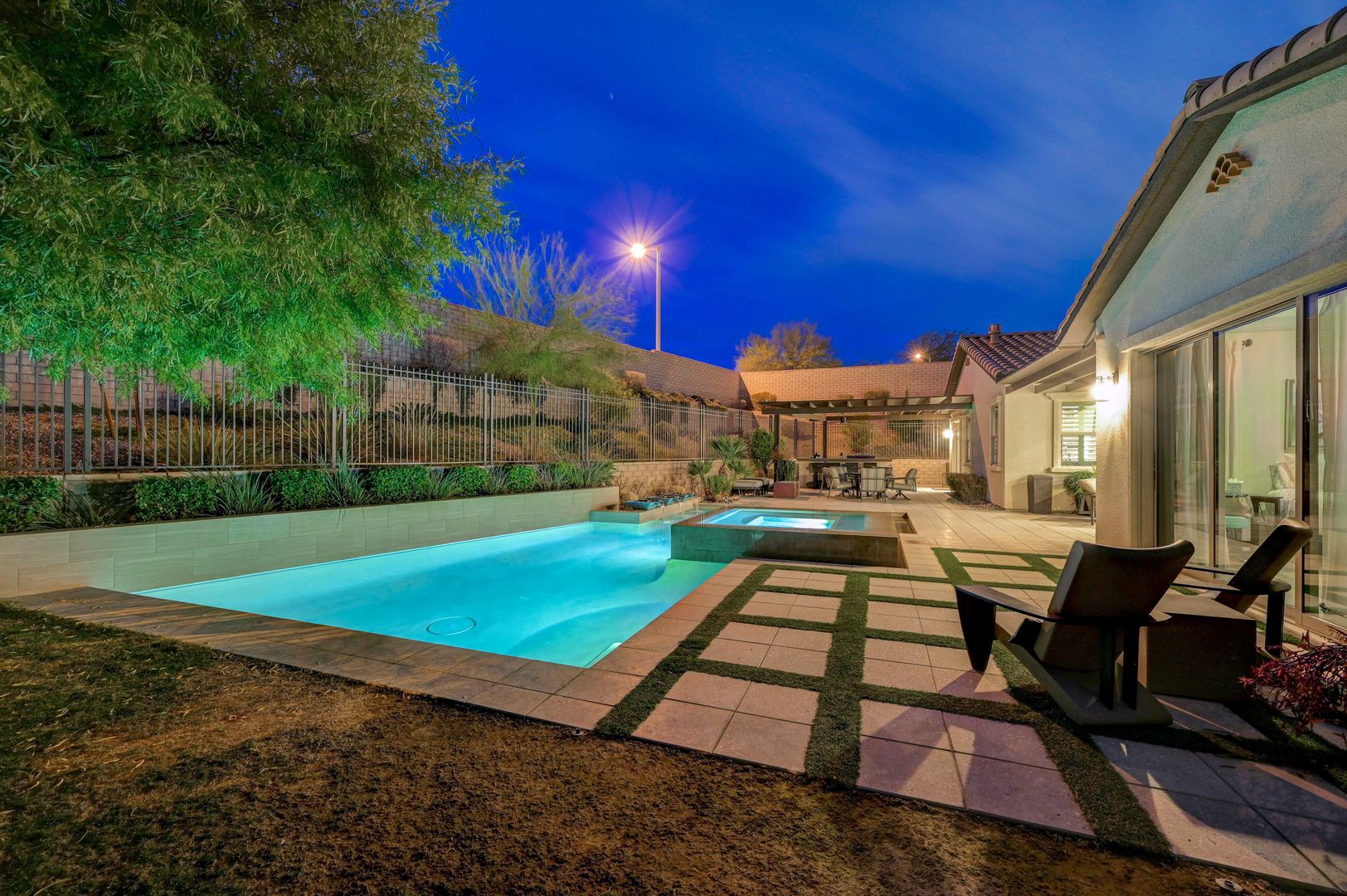 Las Vegas House: 81 Navarra Canyon Ct 89138 (noHw-gyCallbox-pn-NW)