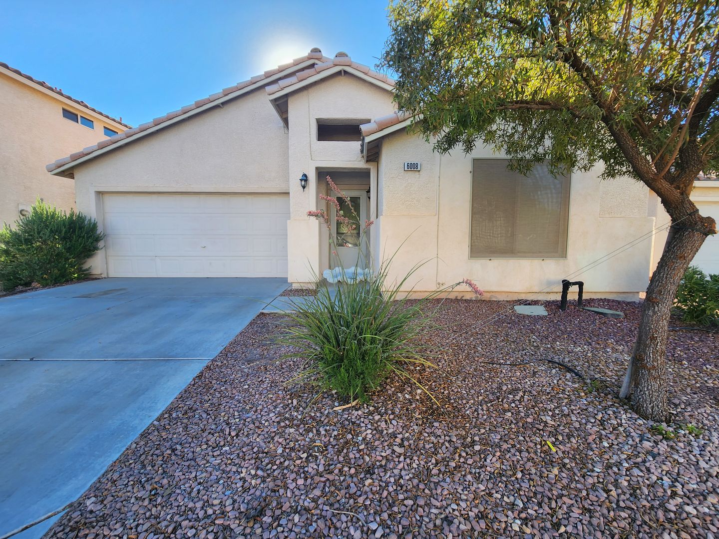 Las Vegas House: 6008 Seneca Springs St