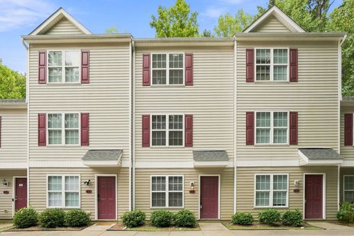 Modern 3-Bedroom, 3.5 Bathroom Townhome in Raleigh, NC – photo 1