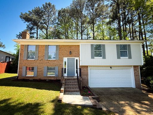 Inviting 3-Bedroom, 2.5 Bathroom Single-Family in Cary, NC – photo 1