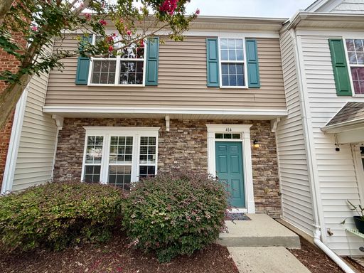 Charming 3-Bedroom, 2.5 Bathroom Townhome in Morrisville, NC – photo 1