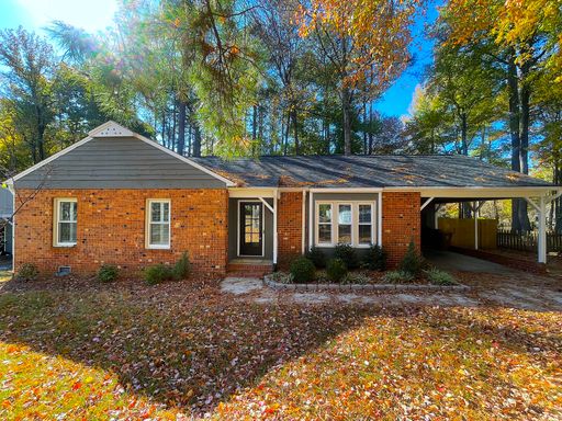 Charming 3-Bedroom, 2 Bathroom Single-Family in Cary, NC – photo 1