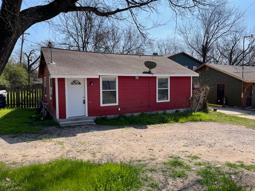 1041 Lott Avenue – photo 1