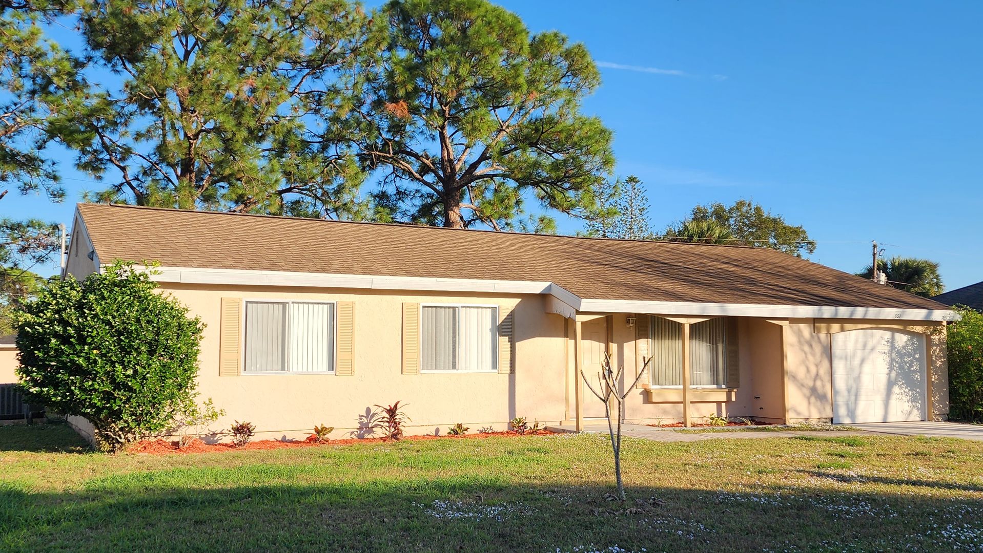 PORT SAINT LUCIE House: 651 SHARPE ST