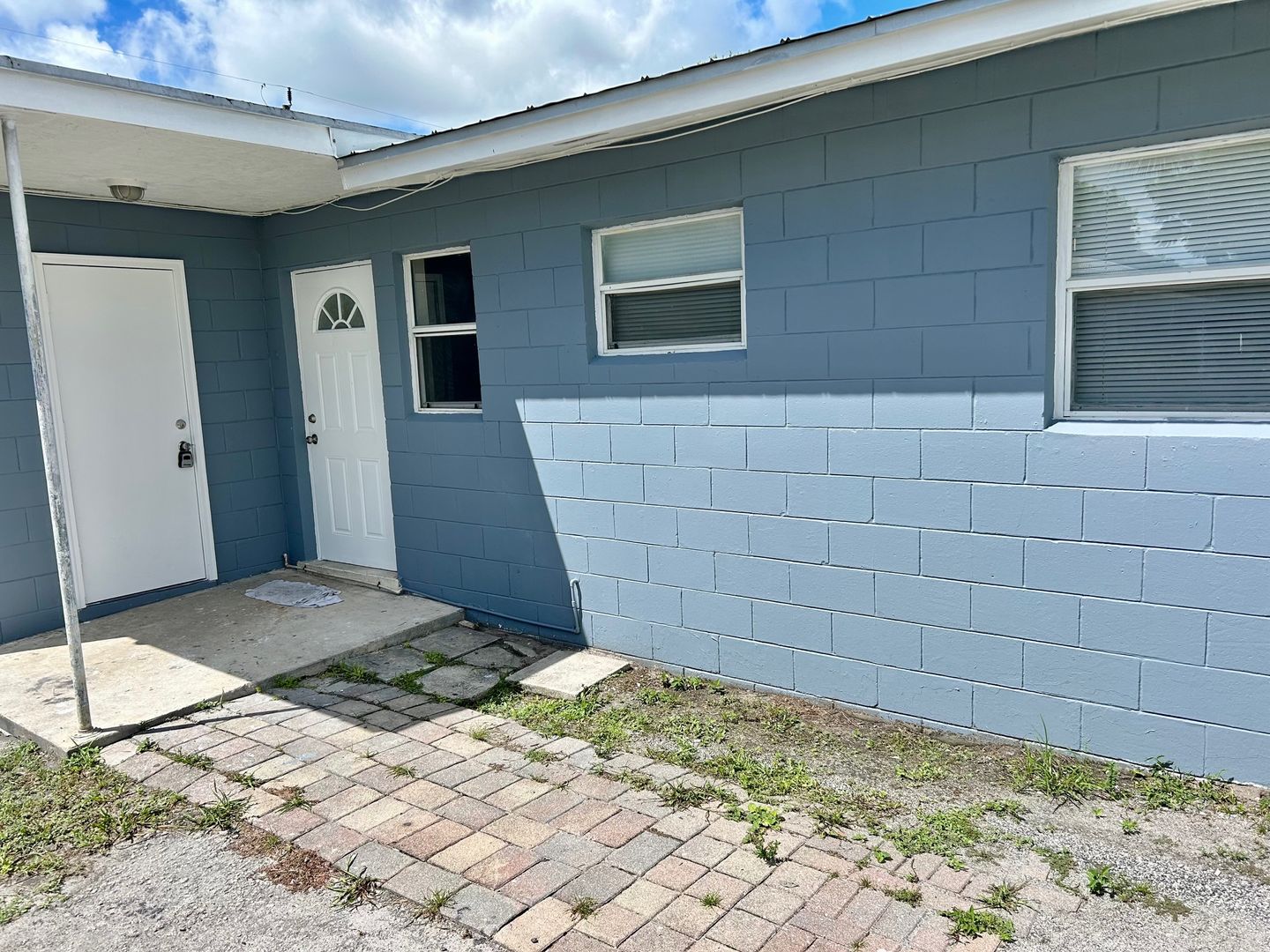 Ft Pierce House: 951 Fra Mar Place