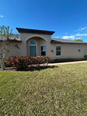 Lake Front Home In Lake Park at Tradition – photo 1